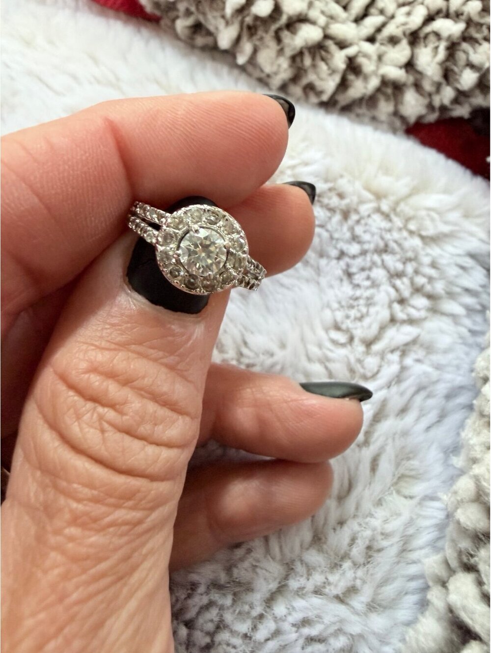 Fragrant Jewels Silver Halo Split Shank Ring Size 5 Clear Round Stone - Picture 1 of 5